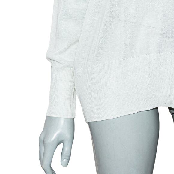 C.T. Plage Women's Vneck Lightweight Pullover Sweater top White sz 40 - Picture 7 of 10